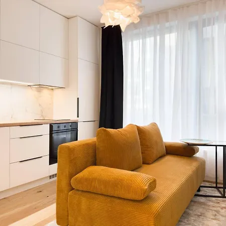 Real Living By Refa Karlin 208 Praga