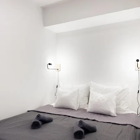 Real Living By Refa Karlin 208 Apartamento