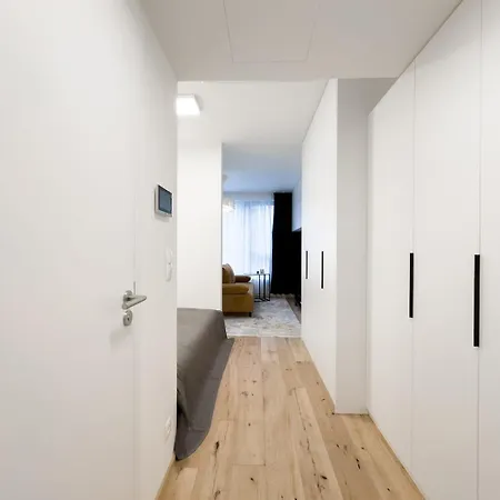 Real Living By Refa Karlin 208