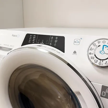 Real Living By Refa Karlin 208