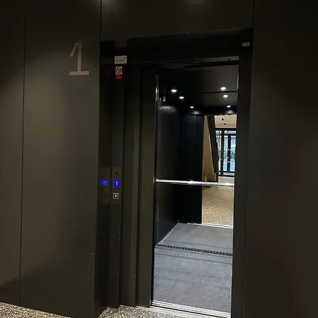 Real Living By Refa Karlin 208 아파트 프라하