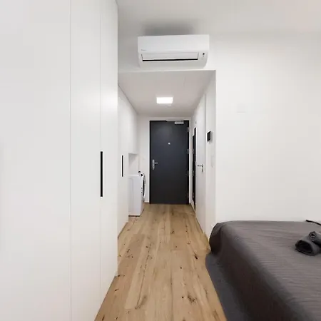 Real Living By Refa Karlin 208 Apartament Praga