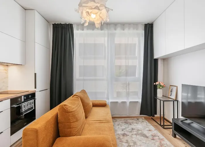 Real Living By Refa Karlin 208 Prag