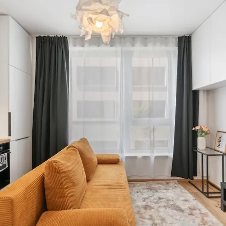 Real Living By Refa Karlin 208 Praga